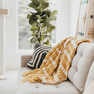 Dekoration im skandinavischen Stil Decken und Plaids