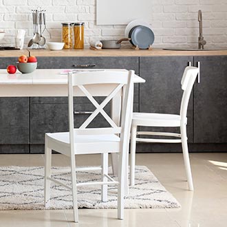 Esszimmer im skandinavischen Stil Inspiration weiße Esszimmerstühle